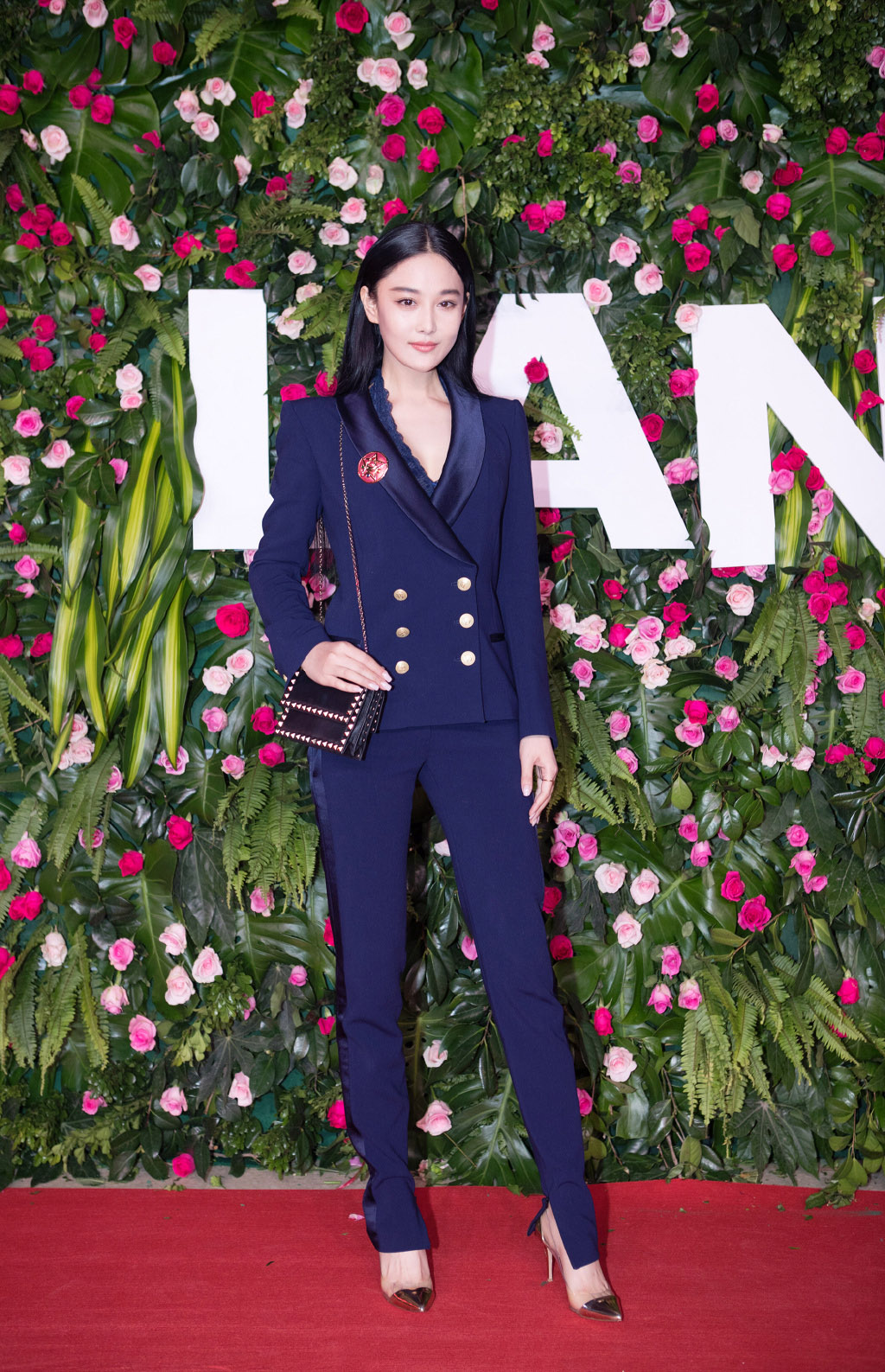 高清中国内地女演张馨予优雅气质性感写真图片桌面壁纸图片