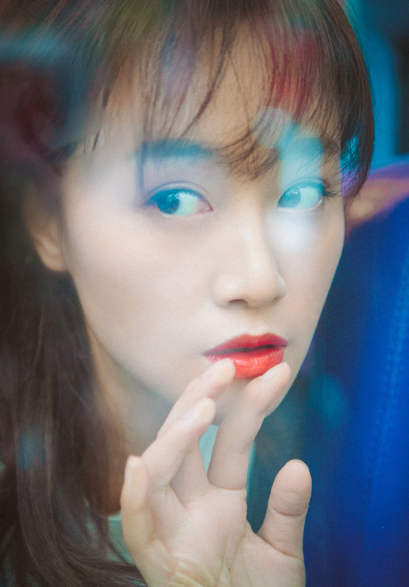 蓝盈莹图片