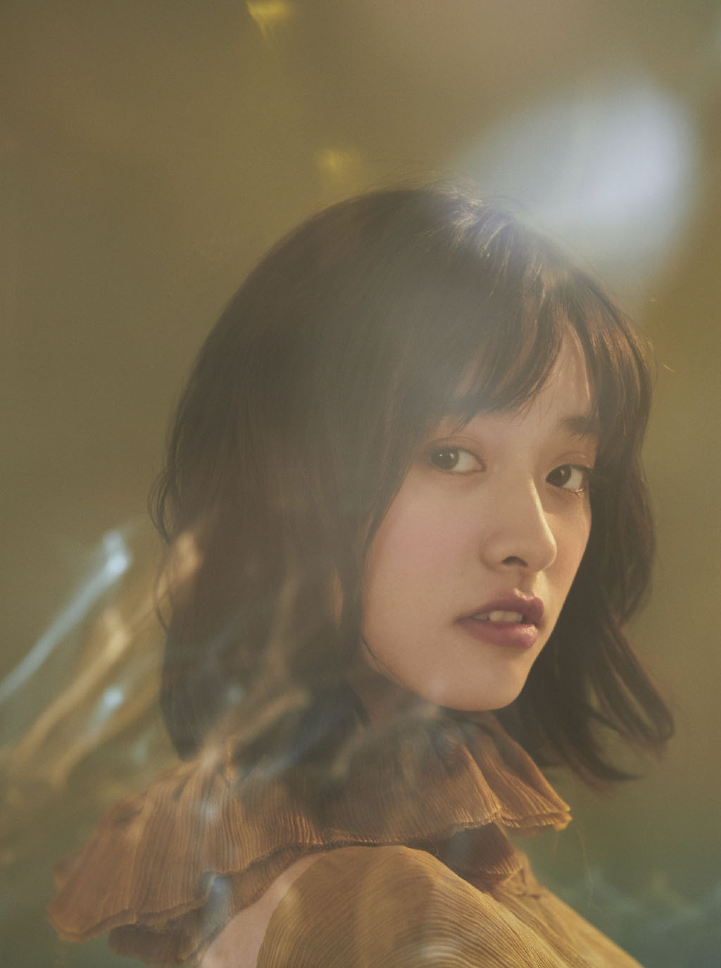 美女沈月图片
