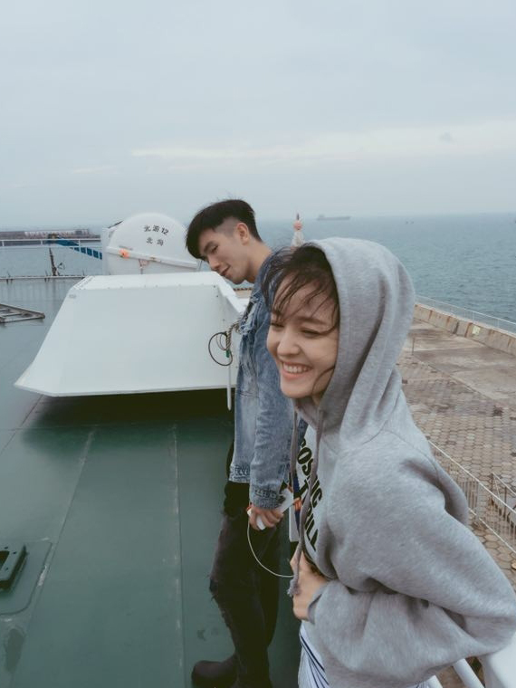 中国内地黑龙江女演员王佳宇2020秋冬时装发布会图片图片