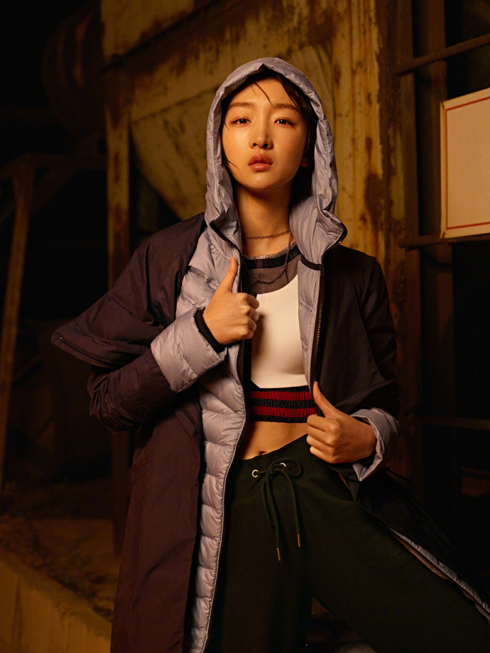 高清中国内地影视河北省石家庄女演员周冬雨百变造型时尚杂志写真图片壁纸图片