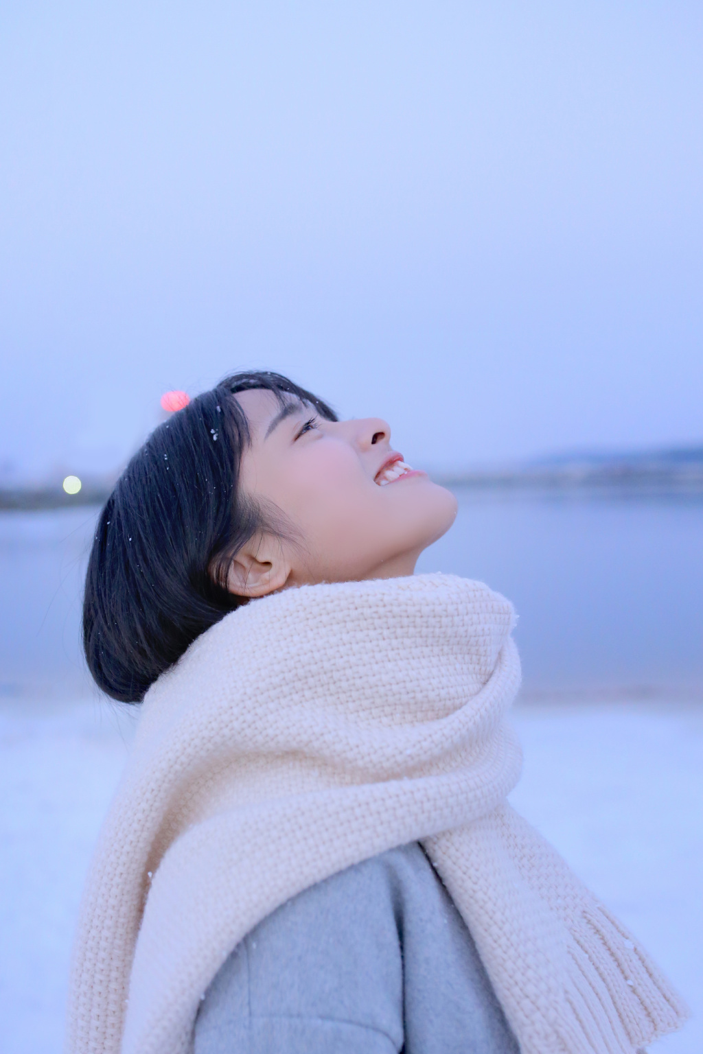 高清美女沈月冬日雪地唯美写真图片图片