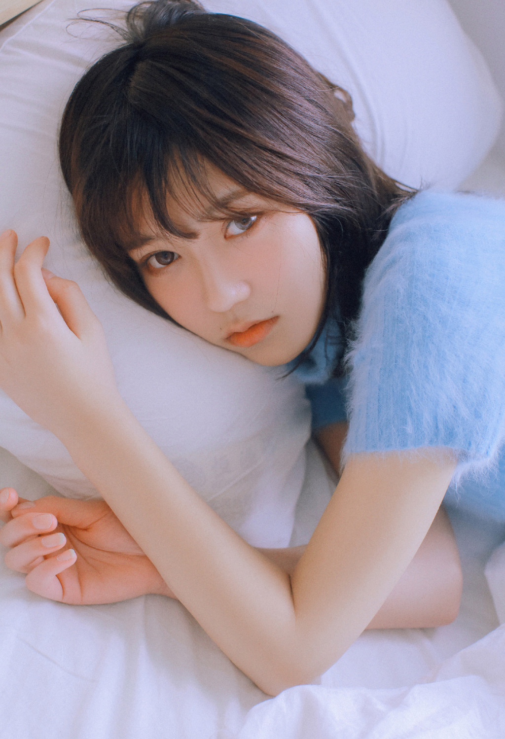中国内地湖北省武汉女演员曹曦月午后阳光清新文艺写真图片