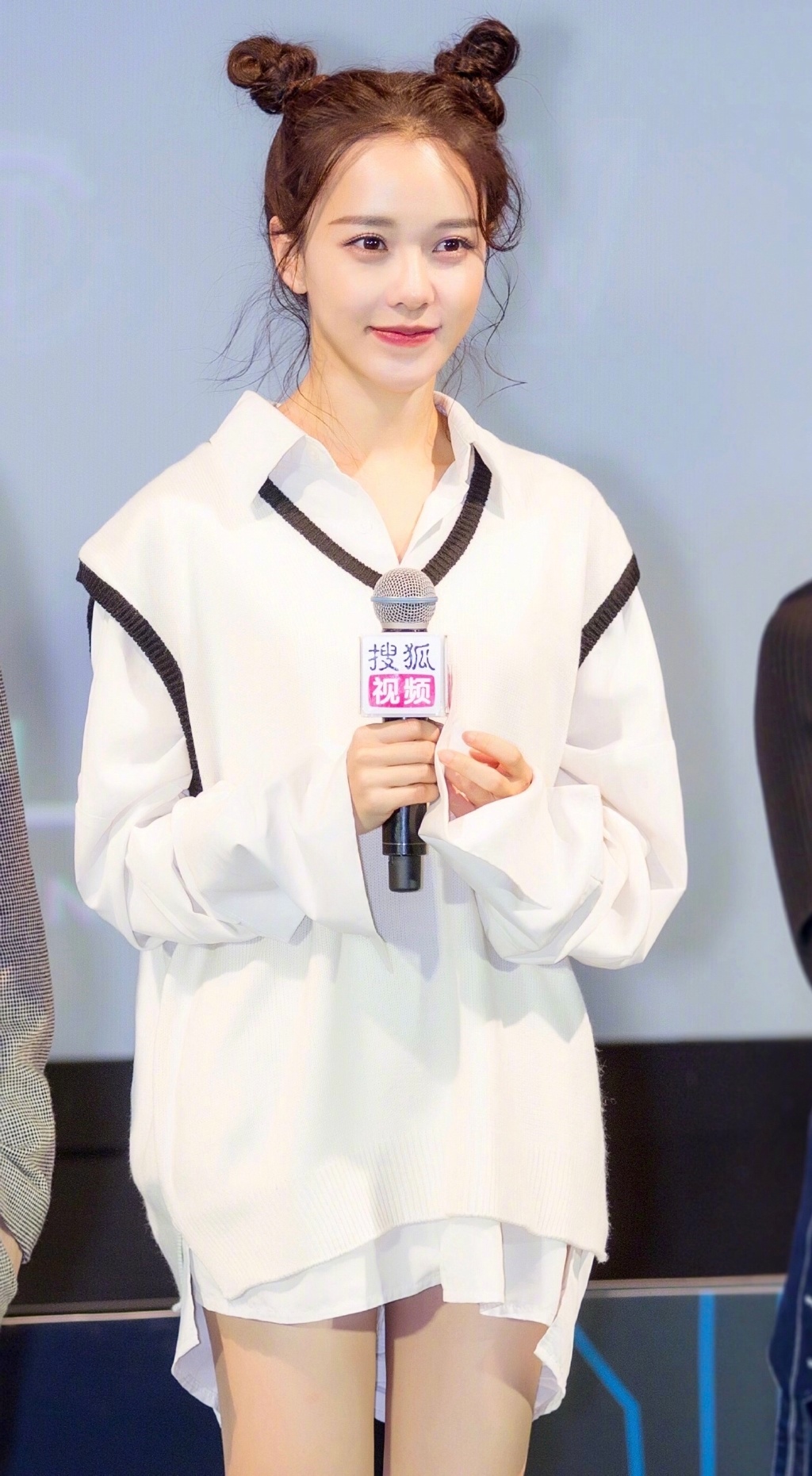 高清北京美女黄一琳纽约俏皮甜美图片图片