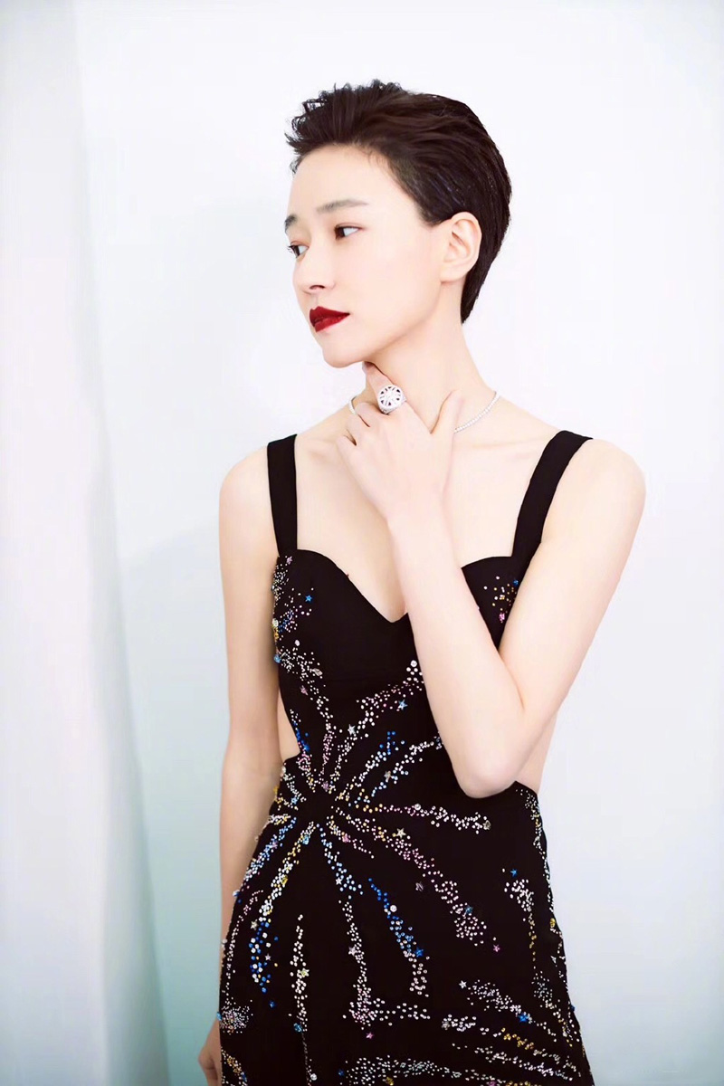 高清安徽省马鞍山女明星焦俊艳美艳红唇性感迷人写真图片图片 高清安徽省马鞍山女明星焦俊艳美艳红唇性感迷人写真图片图片
