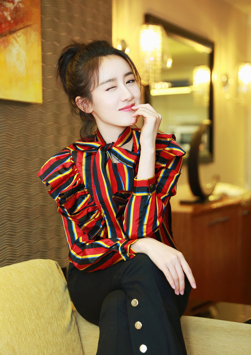 高清上海袁冰妍90后小花袁冰妍清新俏丽活动照图片图片