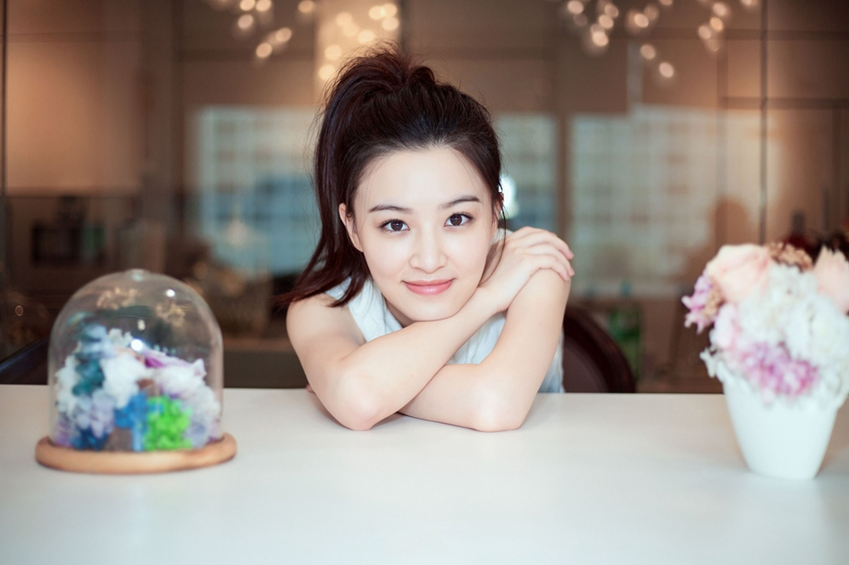 高清中国内地女演员美女梁婧娴健身运动风元气写真图片图片