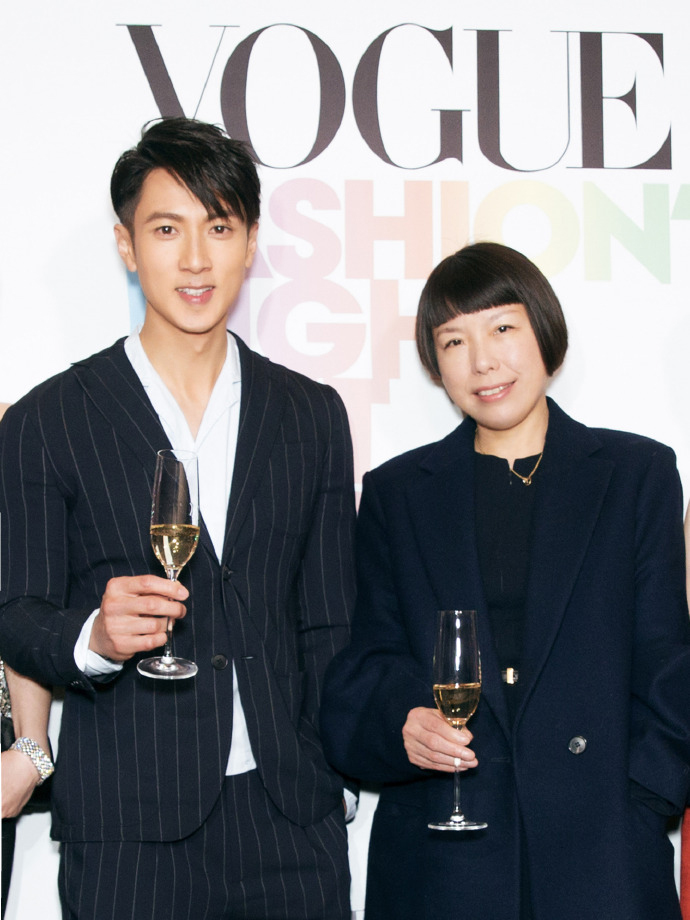 吴尊图片 吴尊西服造型魅力杂志写真图片 吴尊图片 吴尊西服造型魅力杂志写真图片