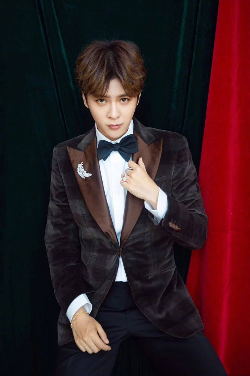 中国内地山东济南男演员徐海乔最新初秋写真图片：英伦气十足图片