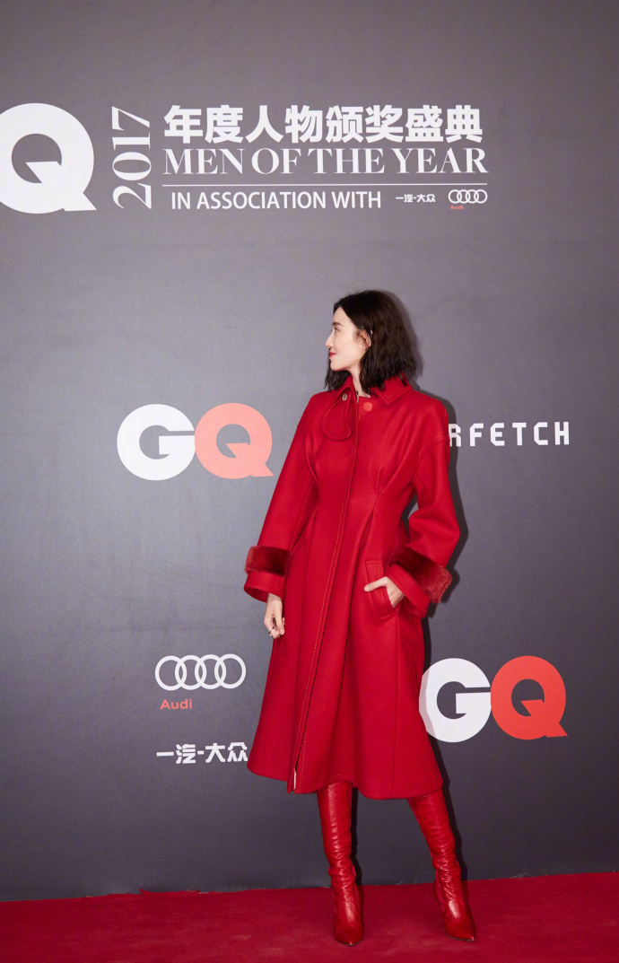宋佳黑色连衣裙优雅知性写真图片图片