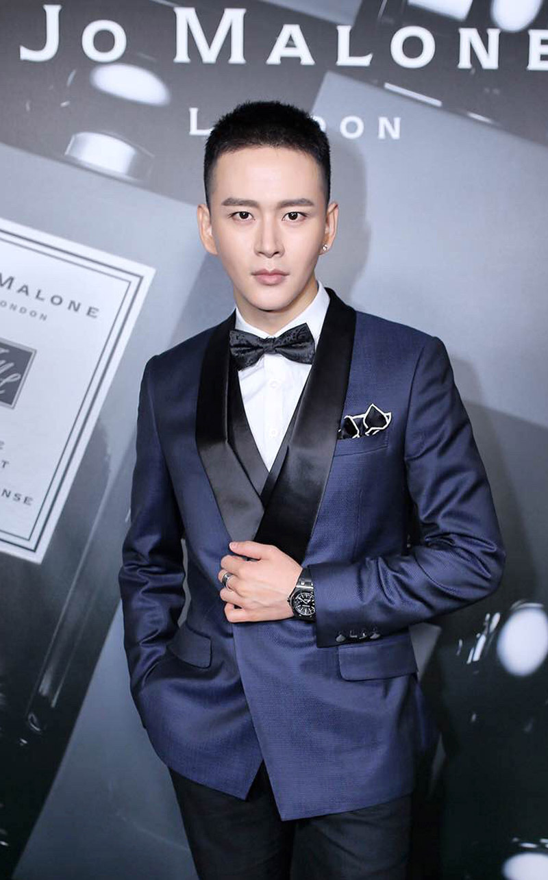 中国内地湖北省咸宁影视男演员黄宥明儒雅帅气活动写真图片图片 中国内地湖北省咸宁影视男演员黄宥明儒雅帅气活动写真图片图片