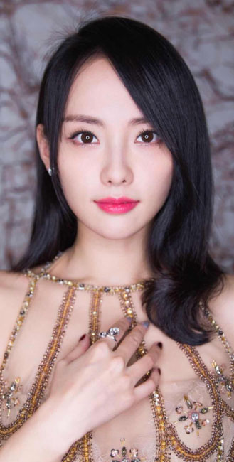 张嘉倪性感露背透视裙妩媚写真图片图片