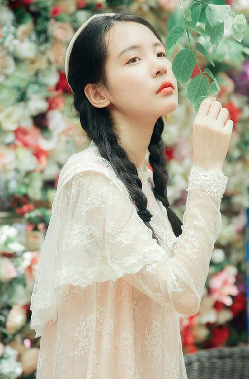 楚楚动人清纯美女蕾丝裙私房写真图片图片 楚楚动人清纯美女蕾丝裙私房写真图片图片