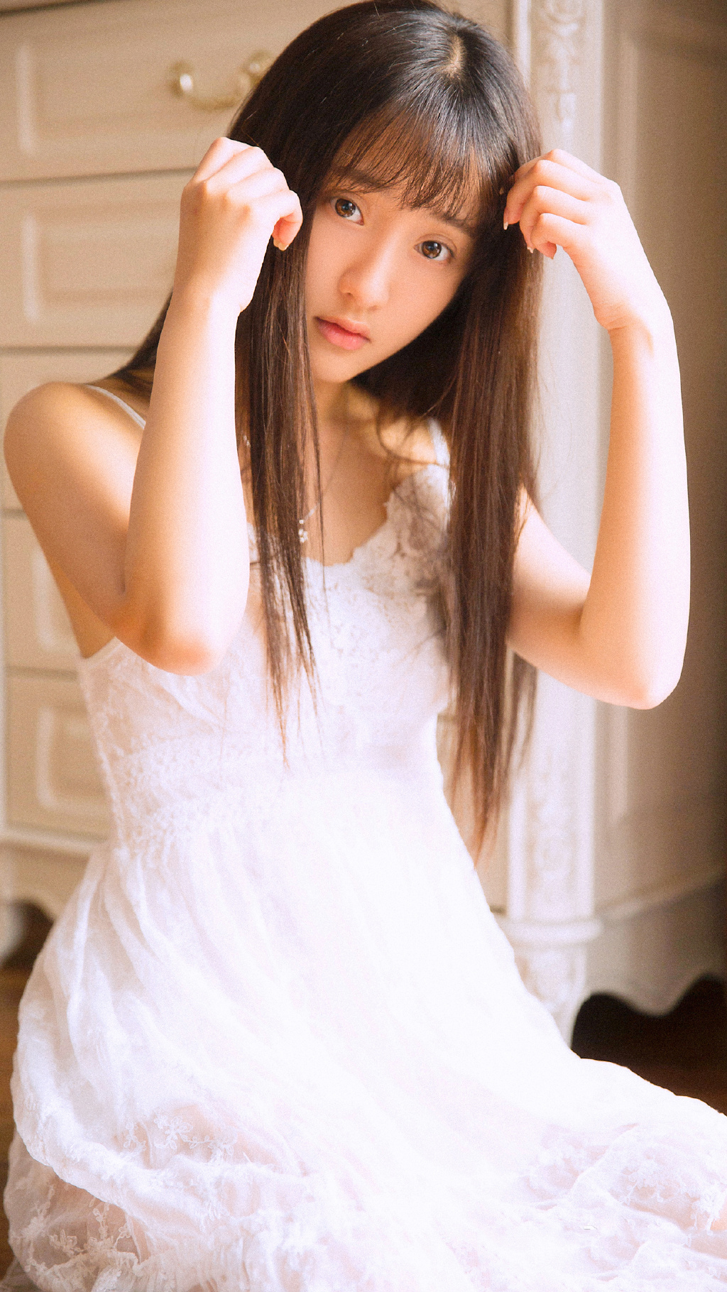 睡裙美女图片