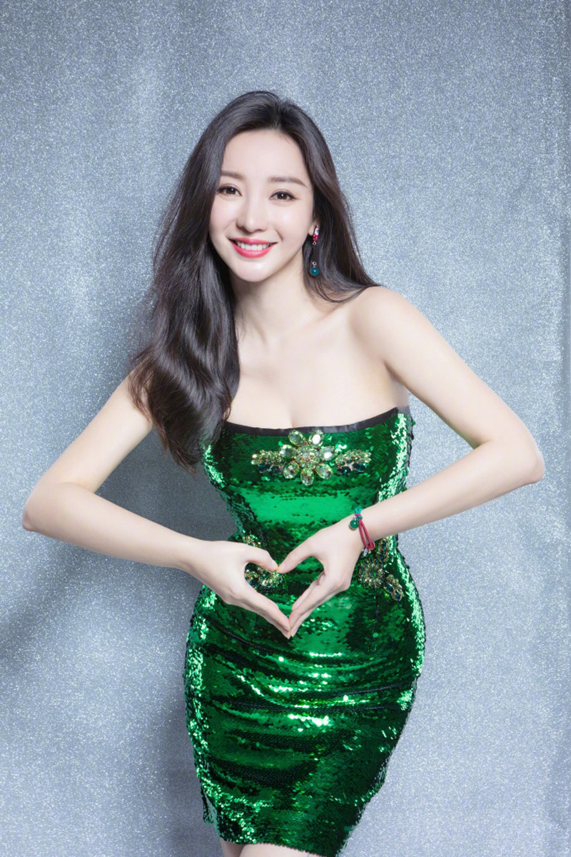 中国内地湖南衡阳女演员柳岩写真电脑桌面壁纸之网络美女图片