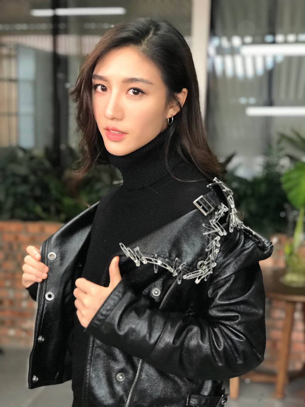 高清女星朱庭辰生活照图片图片