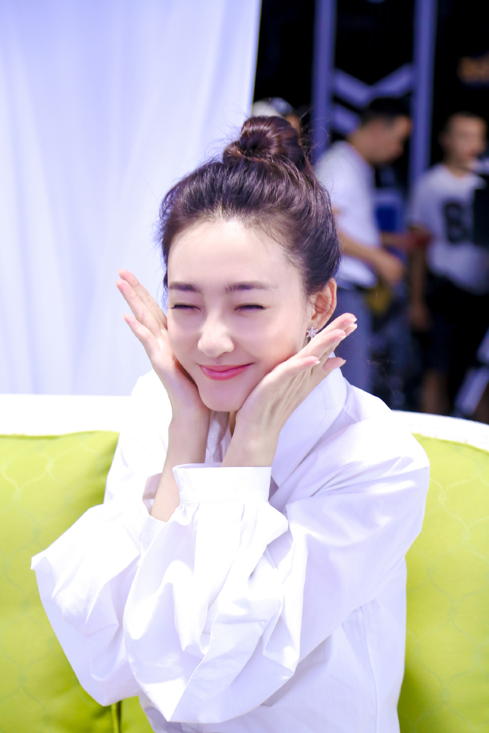 王丽坤活动图片：柔美优雅有活力图片