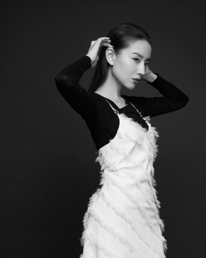 董洁及各一线女星演绎旗袍风情图片