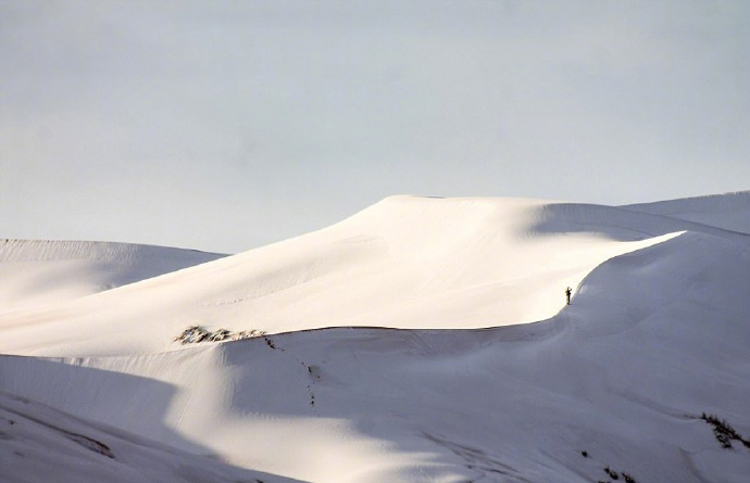 王丽坤清纯靓丽雪景写真图片图片