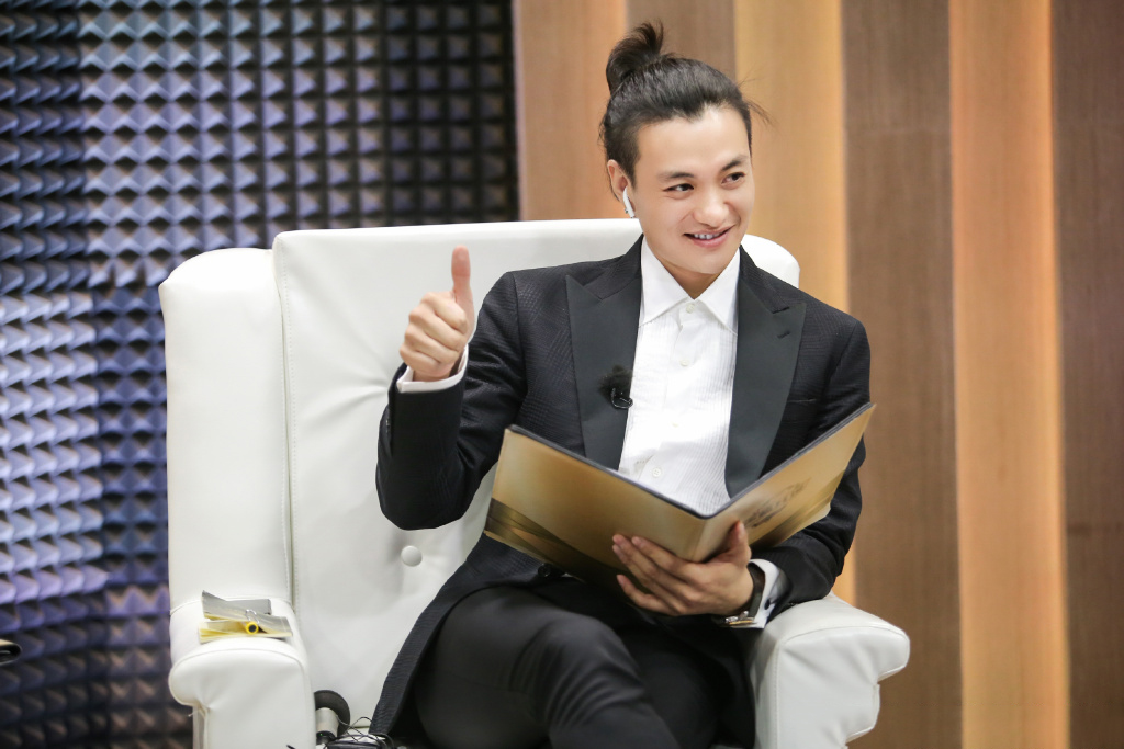 高清韩国京畿道南扬州男明星Runningman李光洙和金钟国丫土豆广告高清图片图片