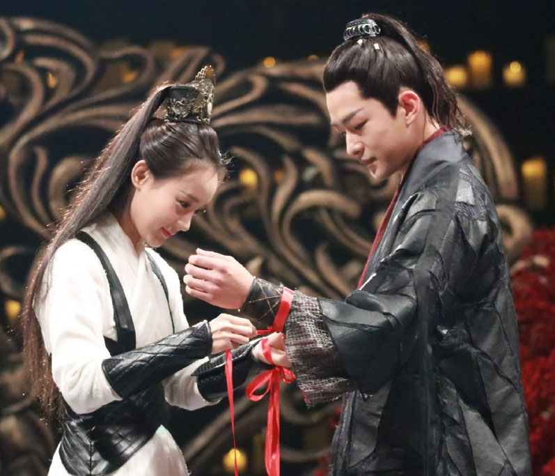 高清中国内地山东济南女演员李一桐Q清纯小公主白裙明星美女写真图片图片
