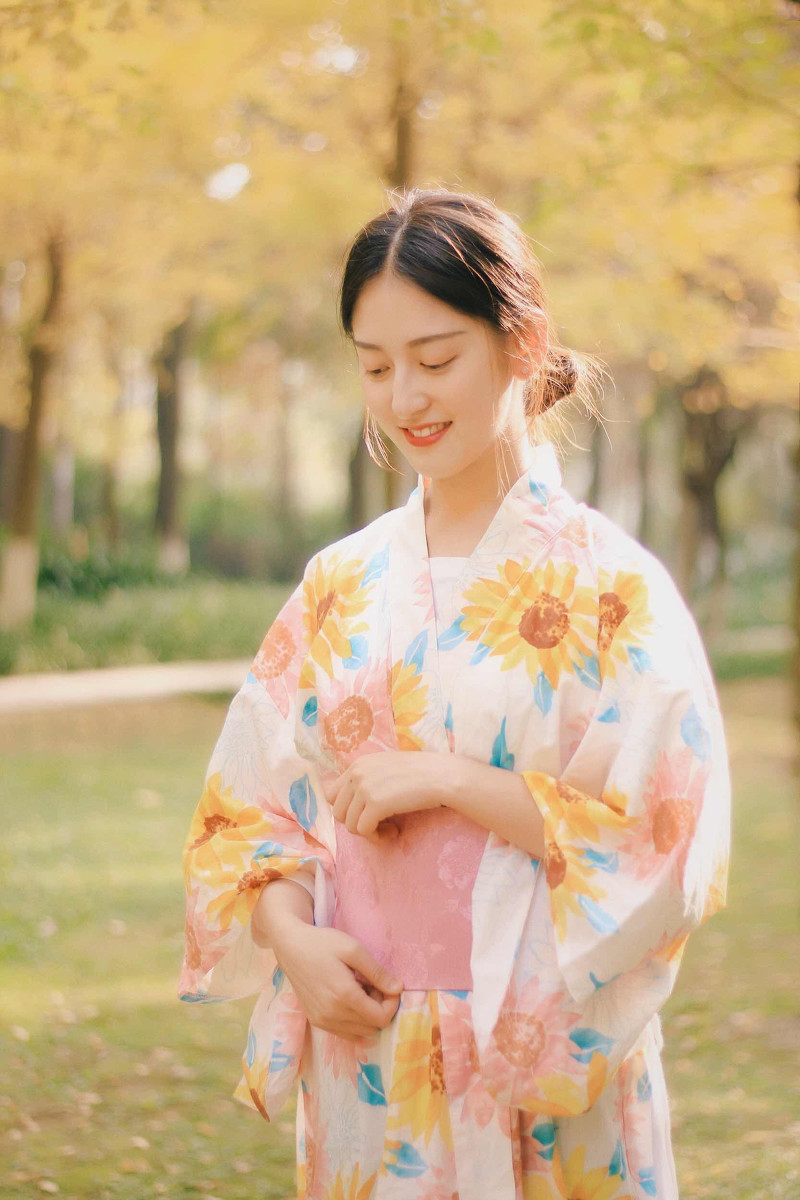 清新水灵和服美女迷人养眼写真图片图片