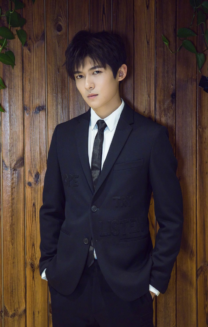江苏省南京男演员佟梦实帅气有型写真图片图片 江苏省南京男演员佟梦实帅气有型写真图片图片