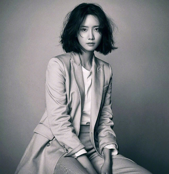 高清韩国首尔永登浦美女林允儿短发造型清爽养眼写真图片图片