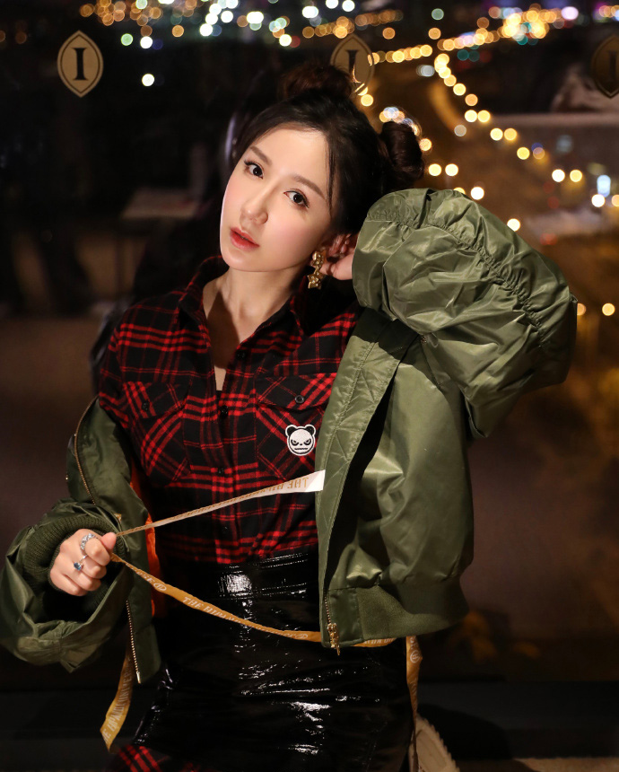 郭碧婷最新深夜时尚街拍写真图片图片