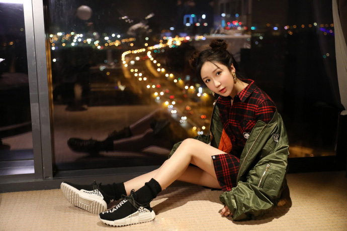 angelababy深夜妖娆自拍写真图片图片