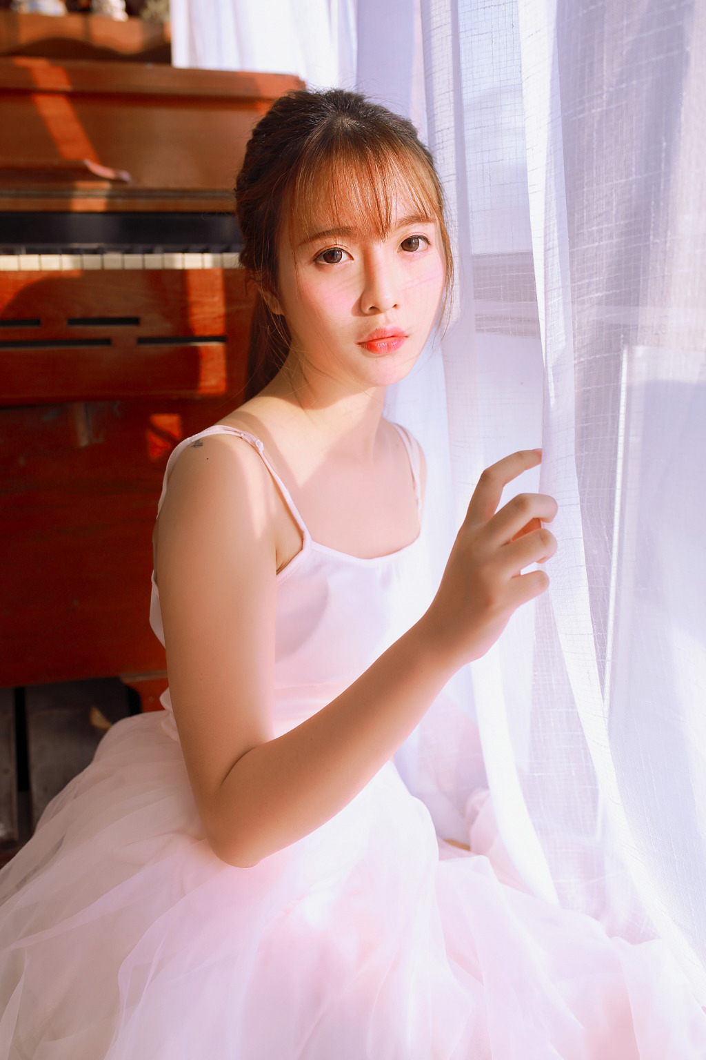 性感亚洲国产小嫩模福利四区蕾丝长腿美女高清诱惑美女性感图片图片