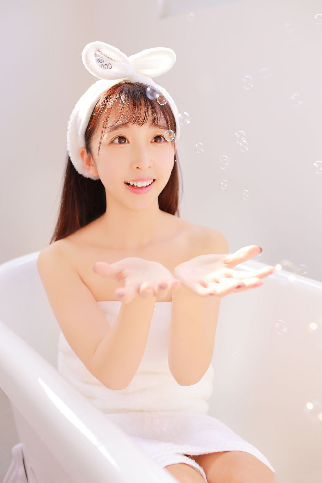 性感亚洲国产小嫩模福利四区蕾丝长腿美女高清诱惑美女性感图片图片