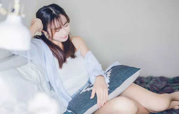 高清山东省青岛美女江铠同冷艳洋装小女人霸气时尚写真图片