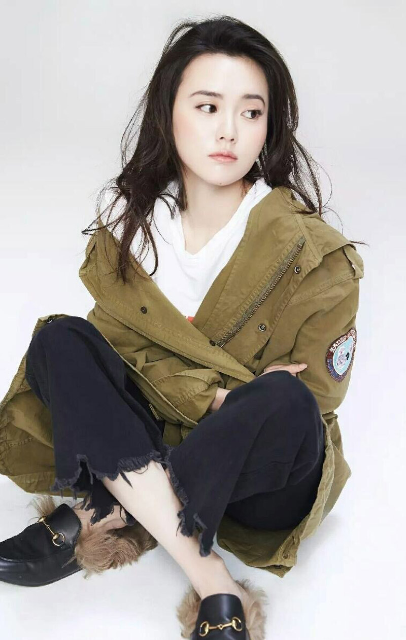 高清山东省青岛美女江铠同冷艳洋装小女人霸气时尚写真图片