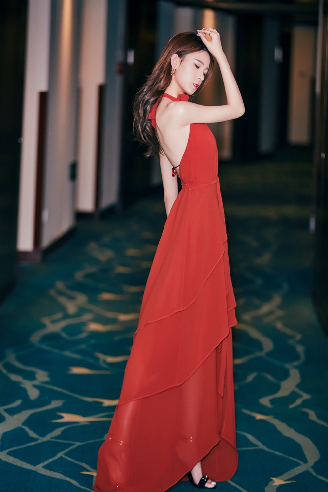 中国内地四川省攀枝花女演员人气演员陈瑶俏皮可爱写真图片图片 中国内地四川省攀枝花女演员人气演员陈瑶俏皮可爱写真图片图片