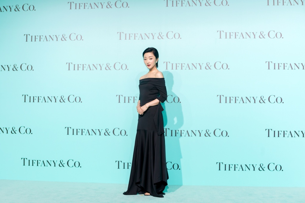美女张瑶图片