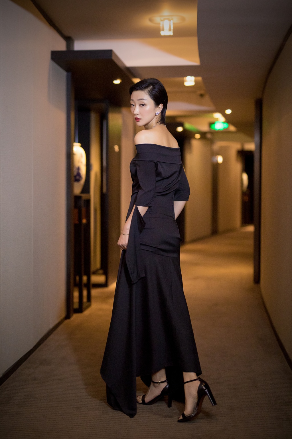 美女张瑶图片