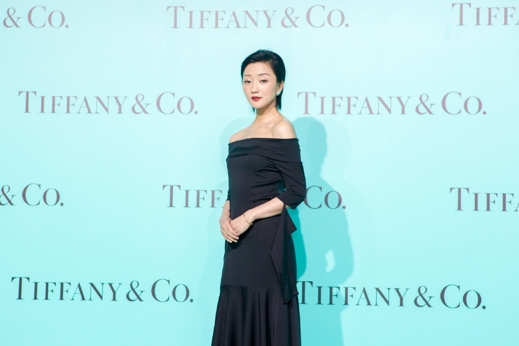 美女张瑶图片