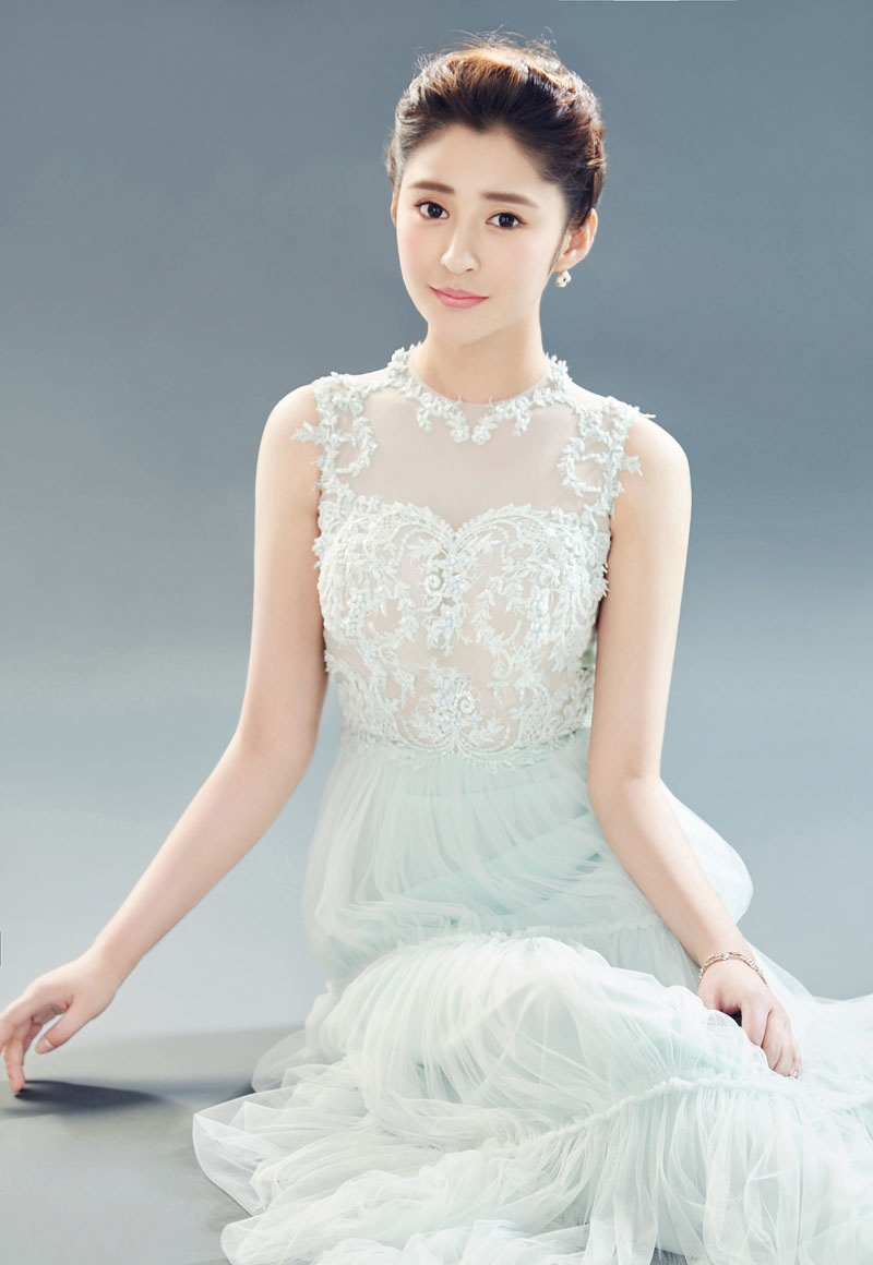 李心图片