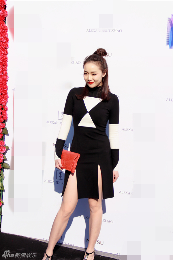美女高叶图片