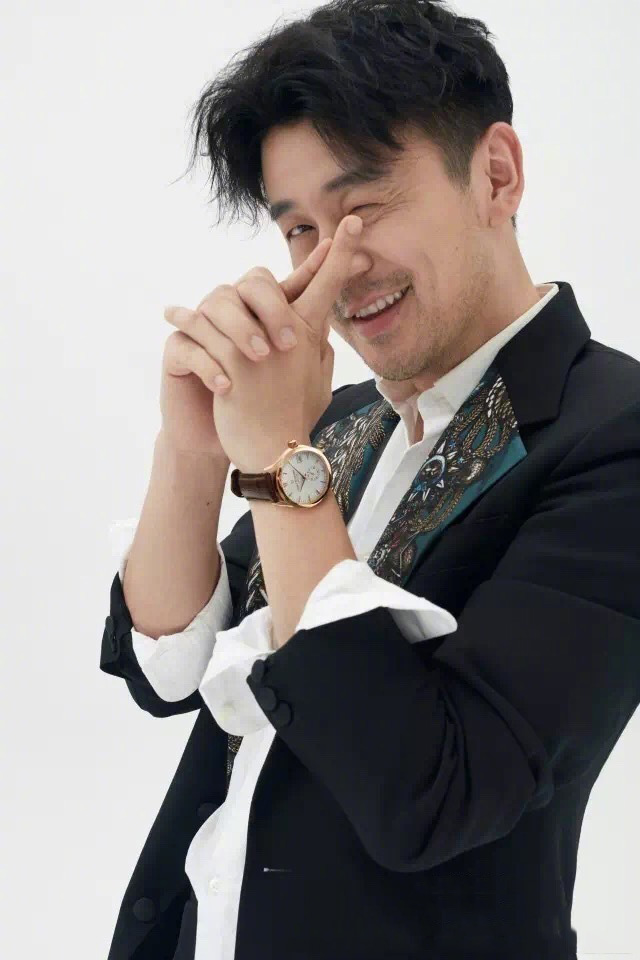 高清辽宁省鞍山男演员雷佳音帅气十足写真图片图片