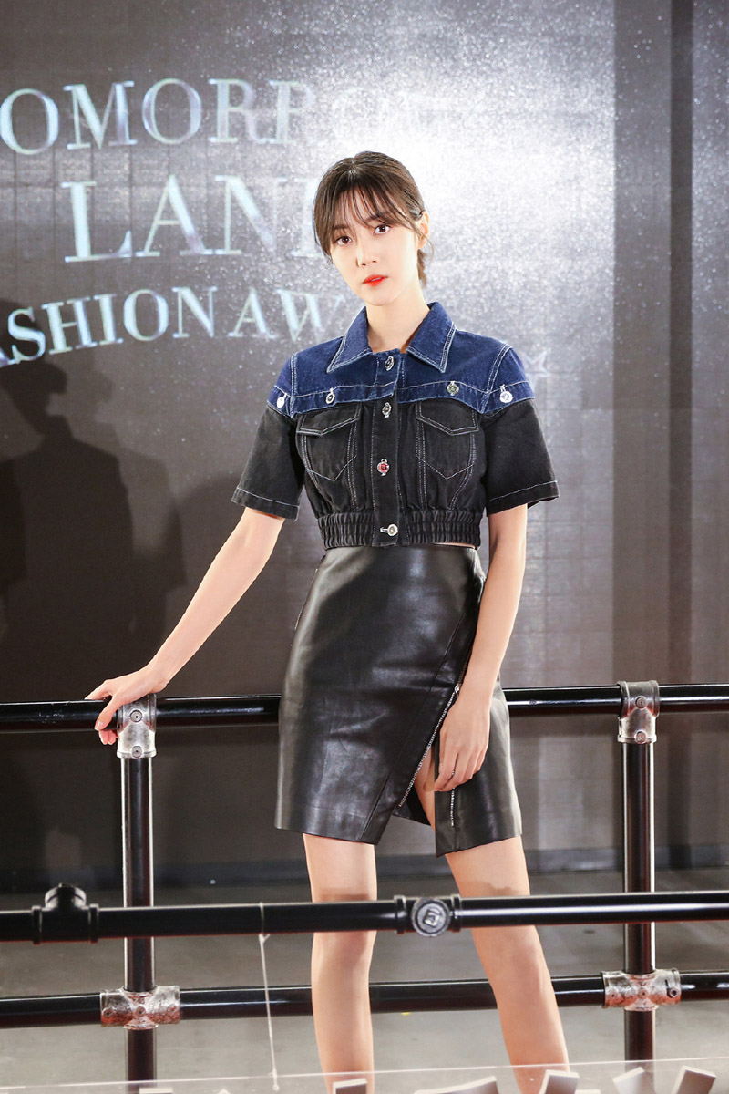 李溪芮图片