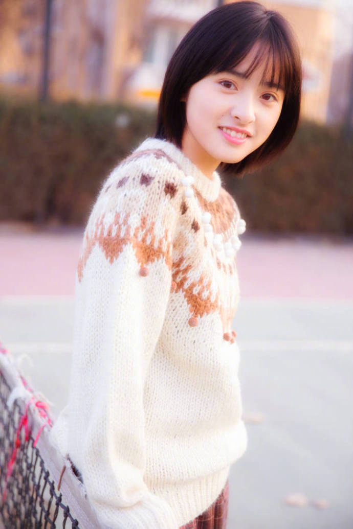 高清美女沈月冬日街拍小清新可爱甜美写真图片图片