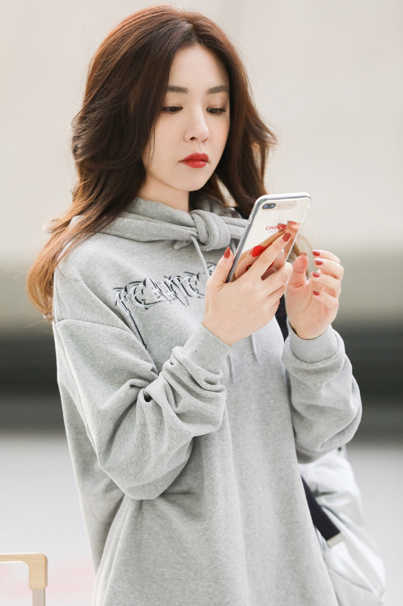 中国内地山东省青岛女演员王晓晨唯美优雅迷人写真图片图片