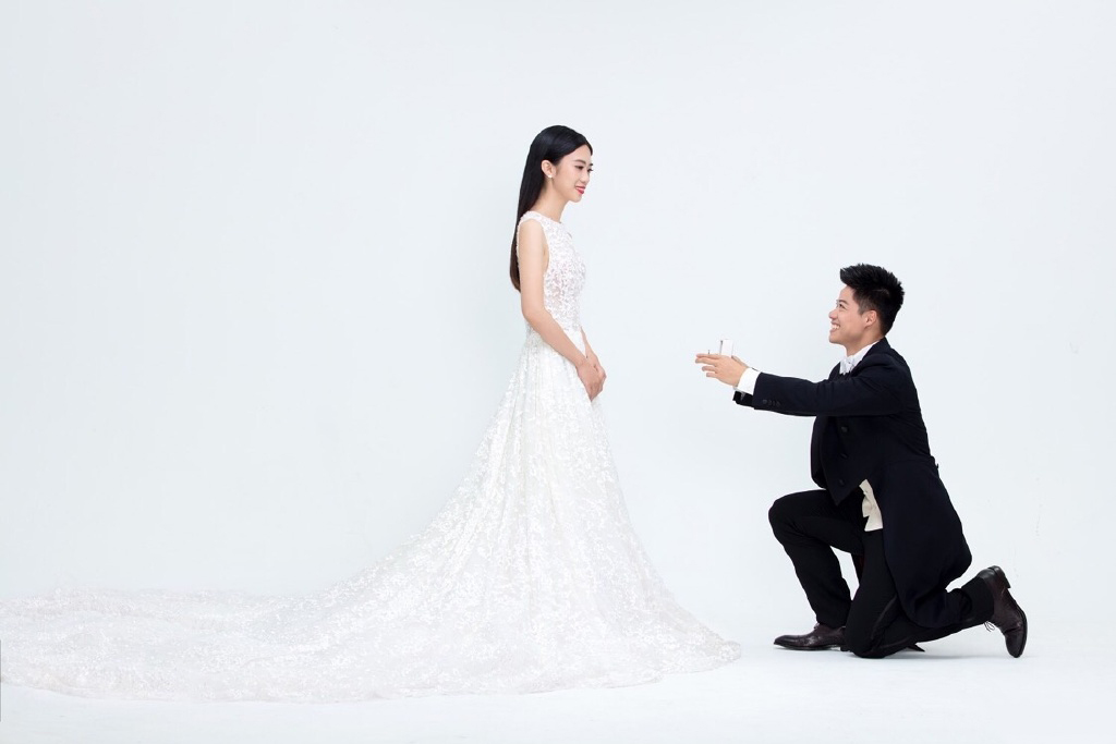 苏炳添婚纱照高清图片图片