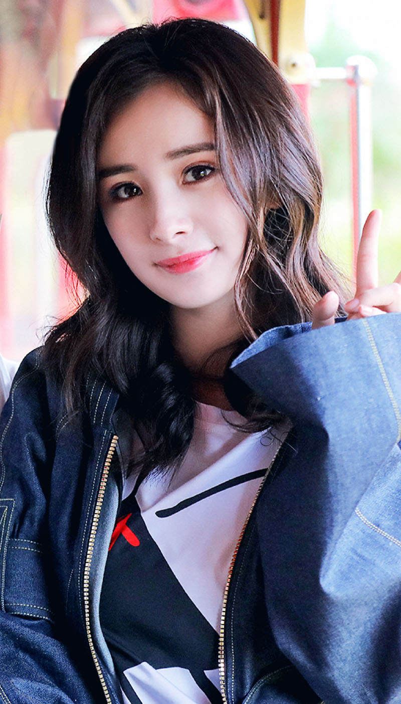 中国内地北京影视女演员杨幂成熟性感写真图片桌面壁纸图片