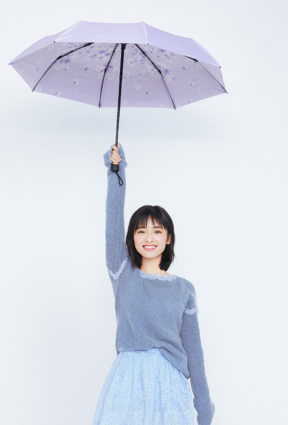 美女沈月图片
