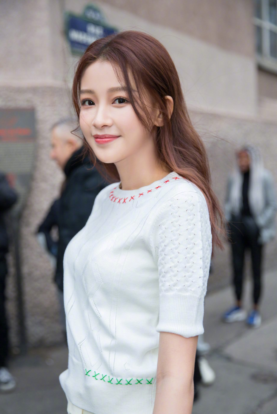 林省通化市集安女明星孙怡甜美优雅时尚杂志写真图片图片