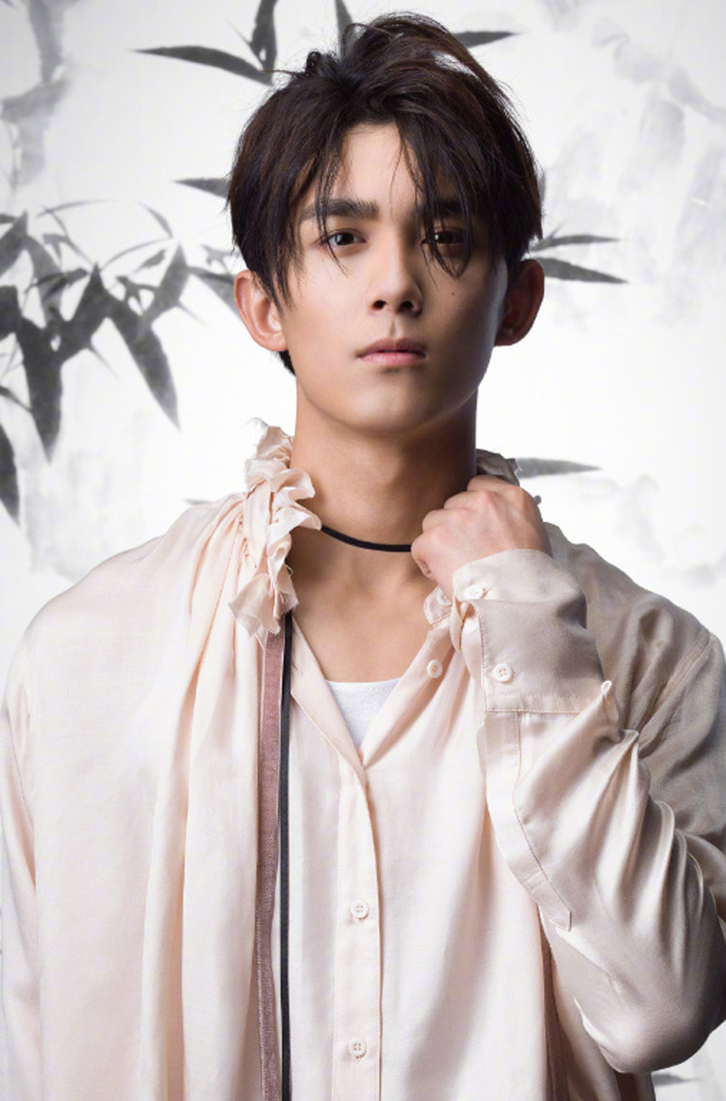中国内地男演员吴磊《上古密约》古装剧照图片图片