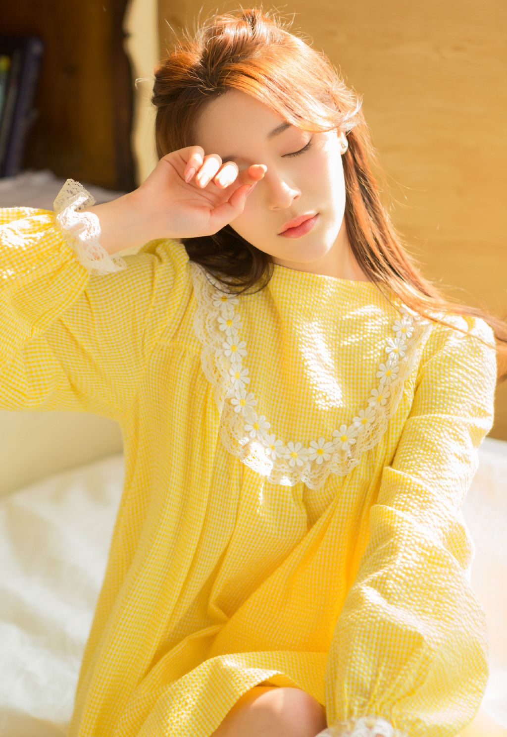 甜心美少女睡衣性感长腿撩人写真图片